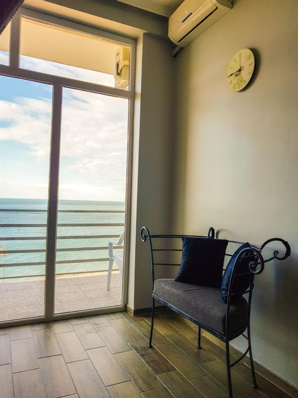 Hotel T Apartment Gonio Buitenkant foto